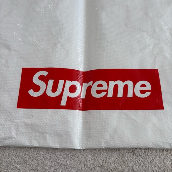 Supreme White Tote Bag and Box Logo Sticker - Picture 8 of 13